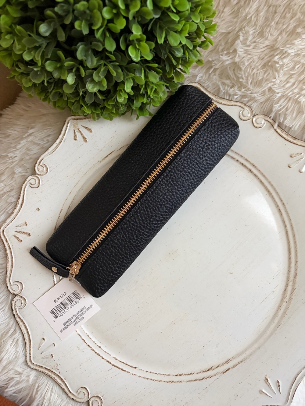 Black  Faux Leather Pen Case - new
